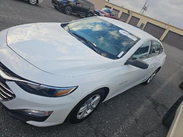 used 2019 Chevrolet Malibu car, priced at $15,399