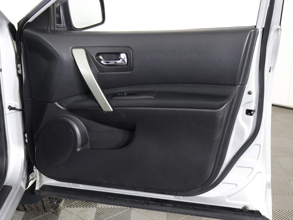 used 2015 Nissan Rogue Select car, priced at $7,990