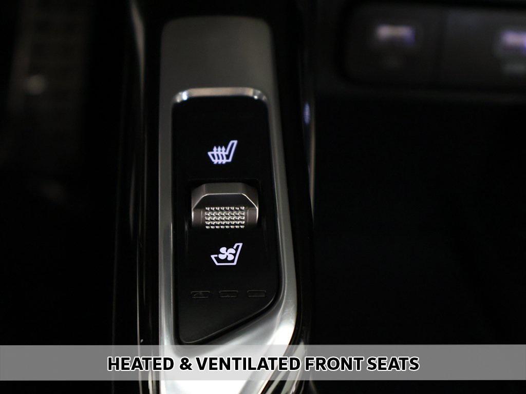 used 2023 Kia Sorento Hybrid car, priced at $27,579