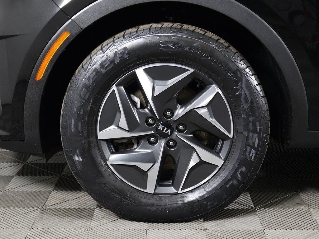 used 2021 Kia Sorento Hybrid car, priced at $19,429