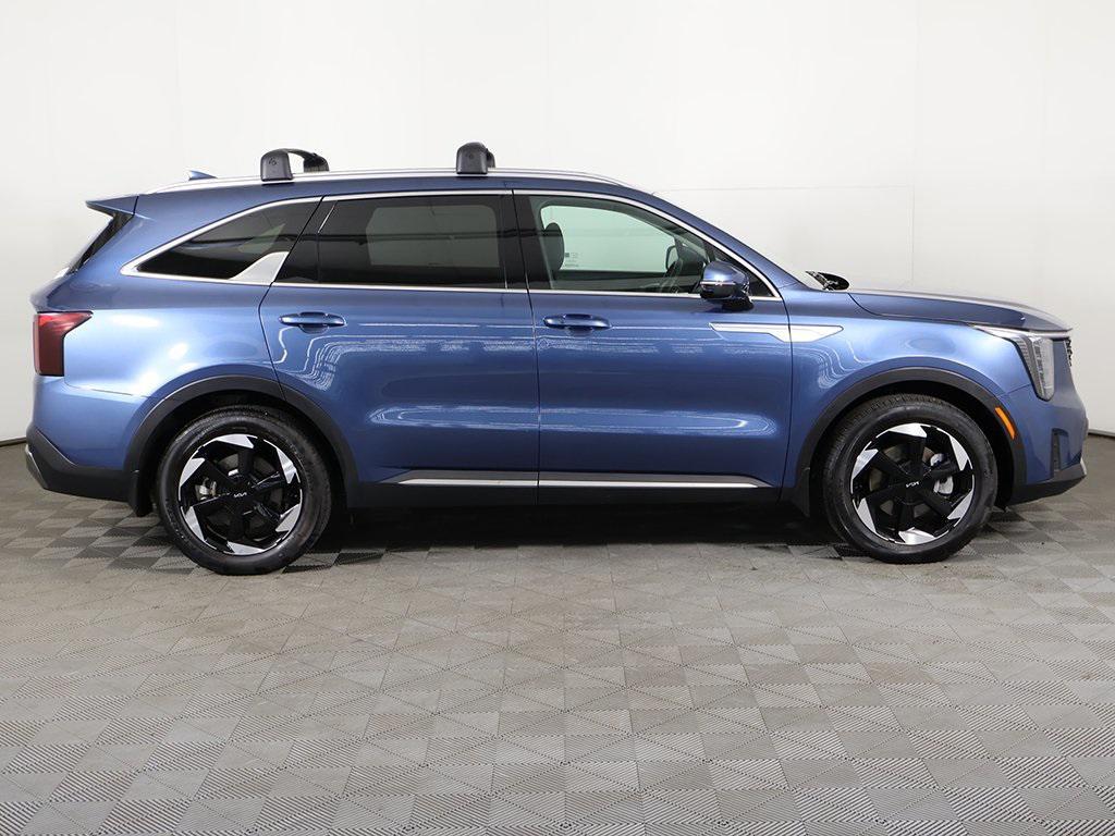 used 2025 Kia Sorento Hybrid car, priced at $32,239