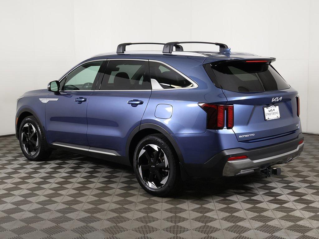used 2025 Kia Sorento Hybrid car, priced at $32,239