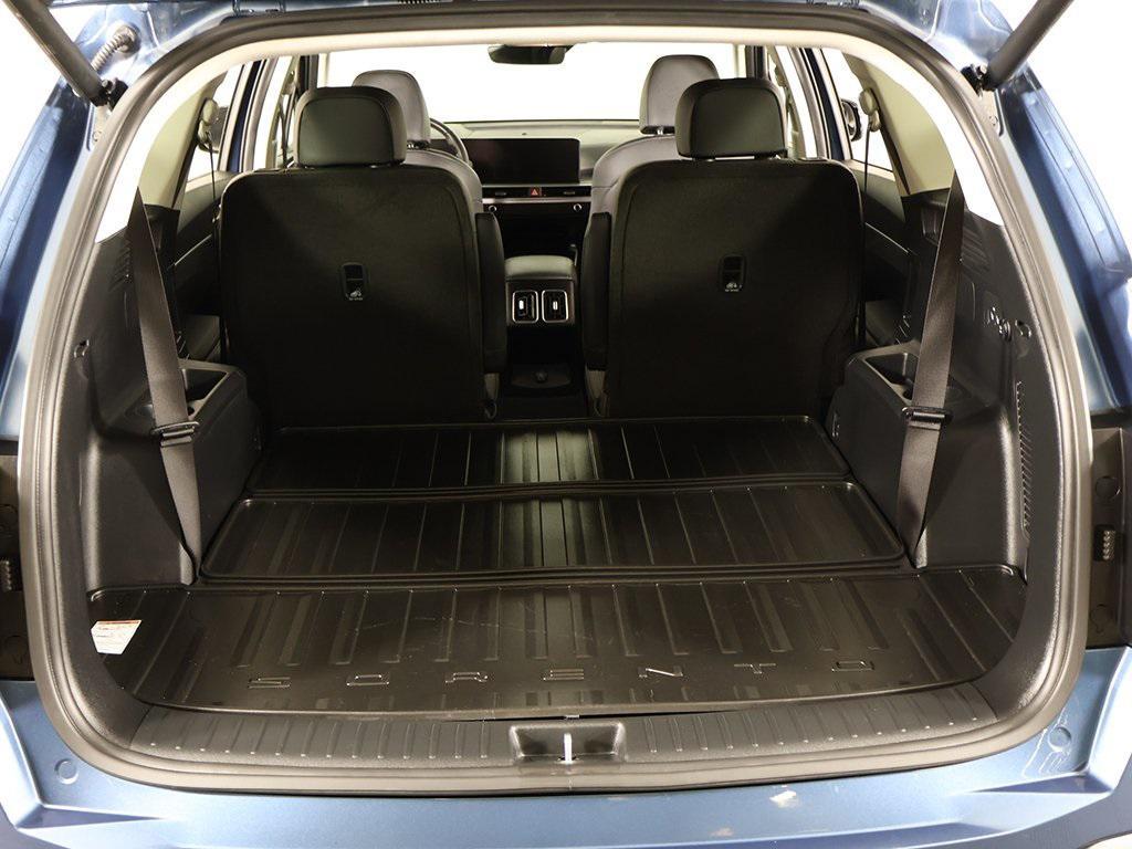 used 2025 Kia Sorento Hybrid car, priced at $32,239