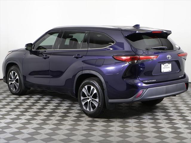 used 2021 Toyota Highlander car, priced at $29,199