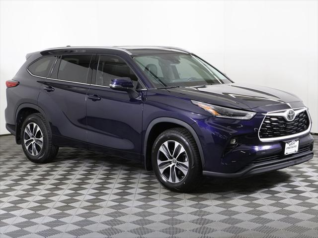 used 2021 Toyota Highlander car, priced at $29,199