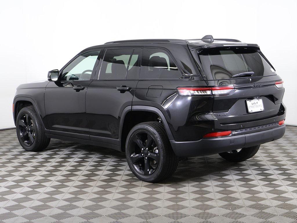 used 2022 Jeep Grand Cherokee car, priced at $29,719