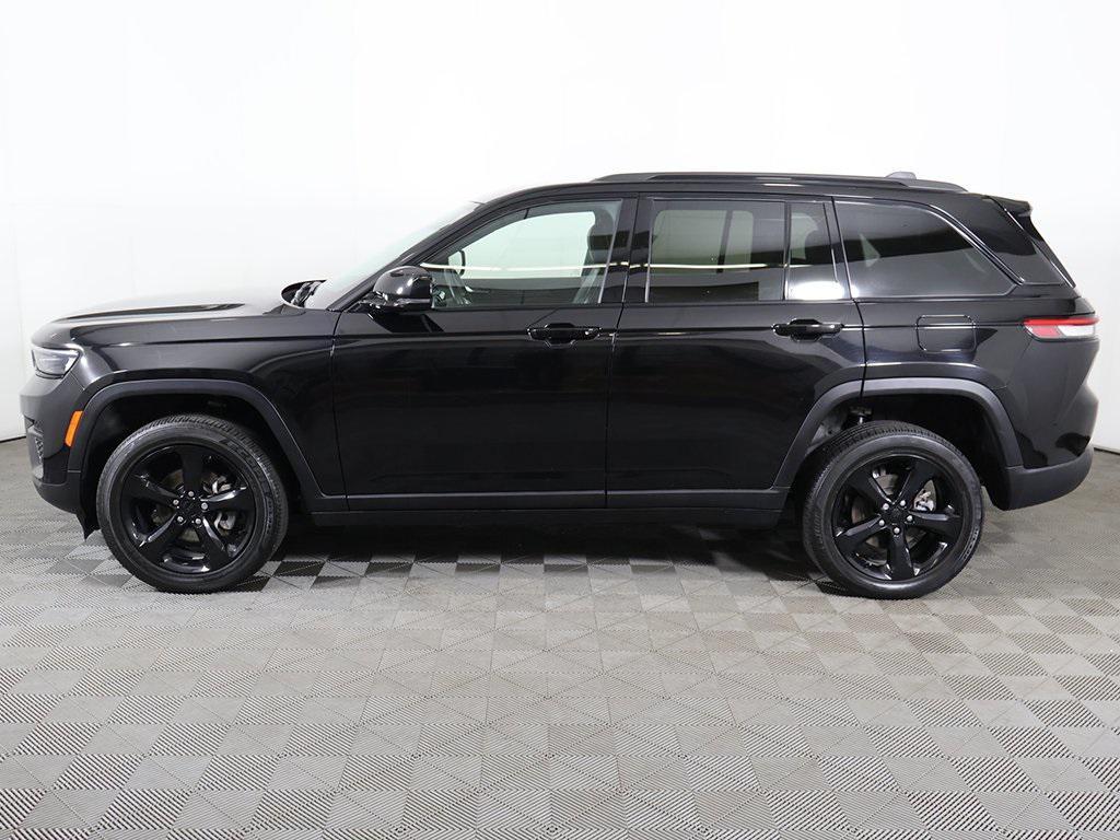 used 2022 Jeep Grand Cherokee car, priced at $29,719