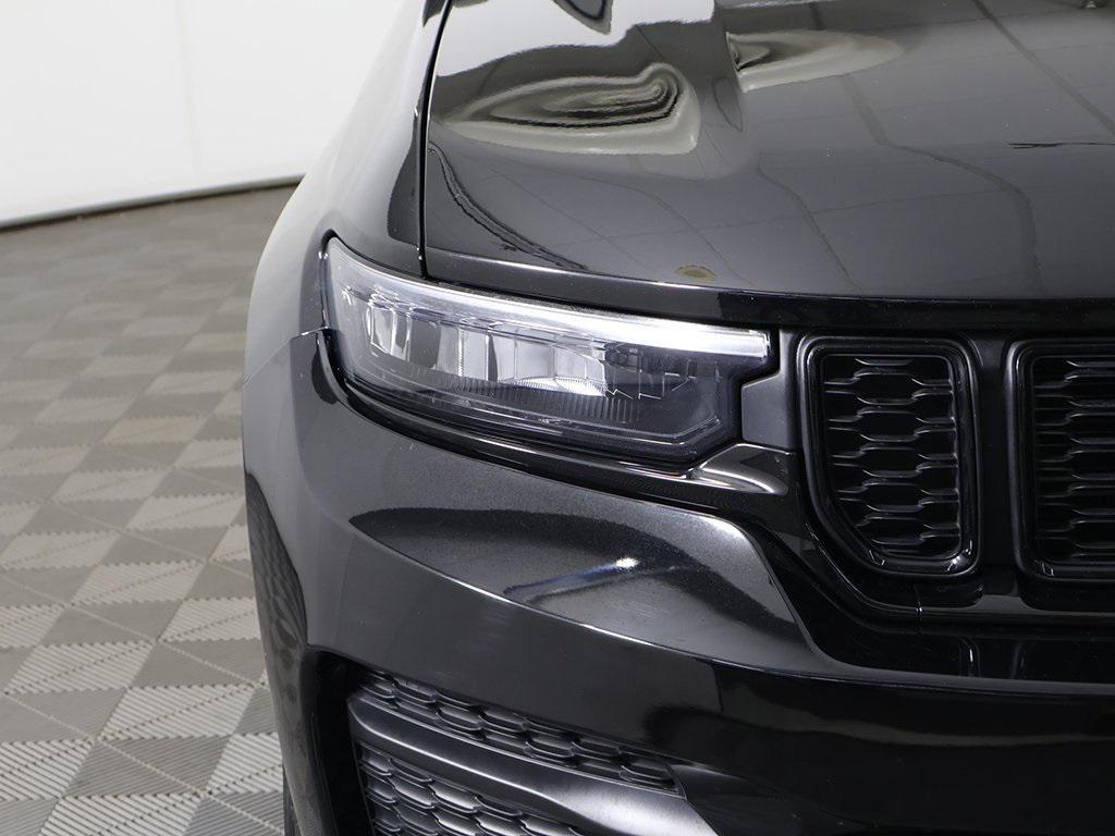 used 2022 Jeep Grand Cherokee car, priced at $29,719