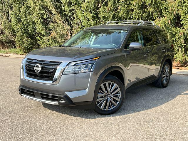 used 2024 Nissan Pathfinder car, priced at $40,999