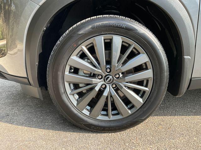 used 2024 Nissan Pathfinder car, priced at $40,999