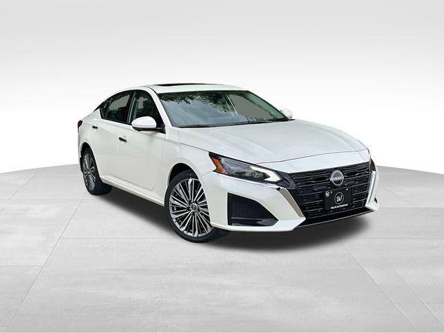 new 2025 Nissan Altima car, priced at $37,605