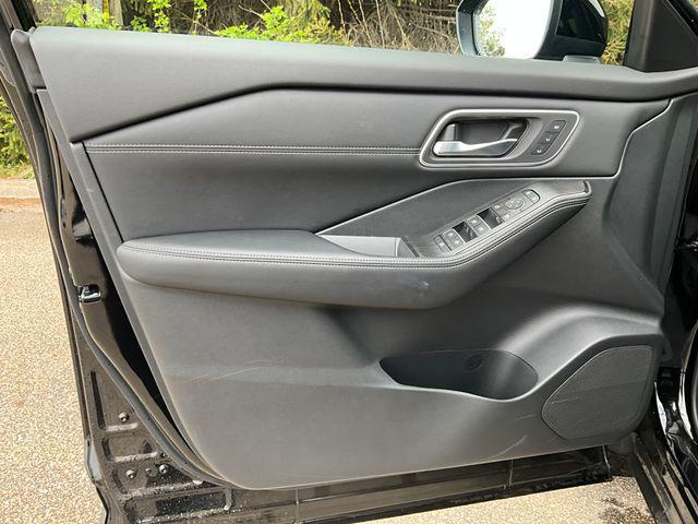 new 2025 Nissan Rogue car, priced at $43,288