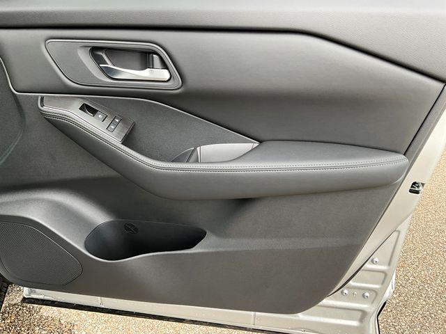 new 2025 Nissan Rogue car, priced at $34,230
