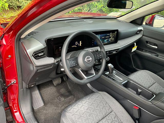 new 2025 Nissan Kicks car, priced at $26,706