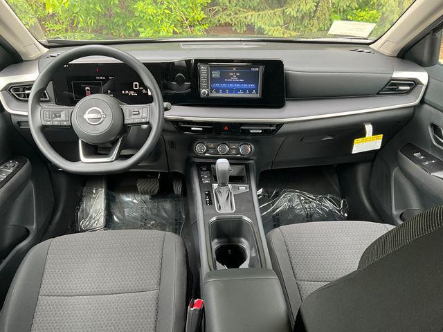 new 2025 Nissan Kicks car, priced at $24,676