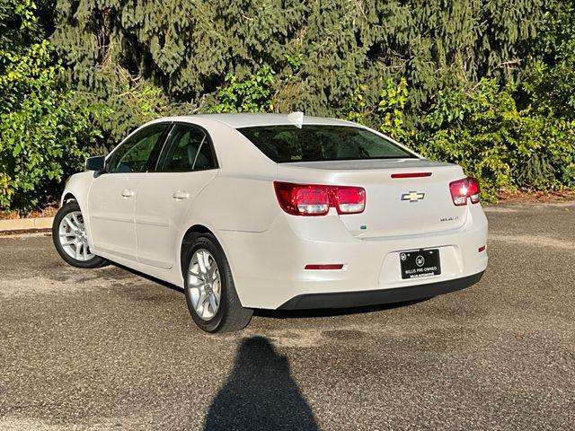 used 2015 Chevrolet Malibu car, priced at $9,246