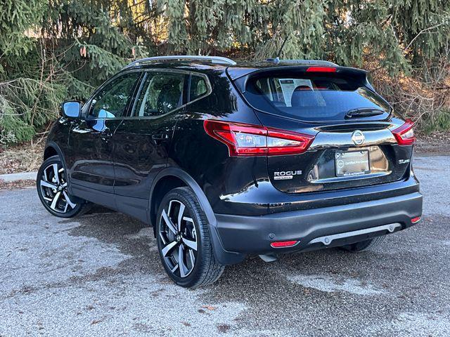 used 2022 Nissan Rogue Sport car, priced at $25,999