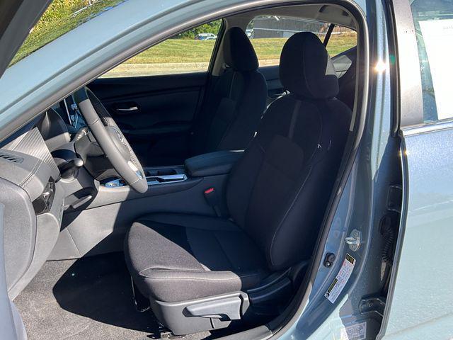 new 2025 Nissan Sentra car, priced at $24,402