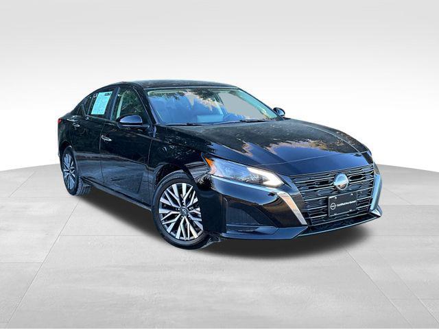 used 2023 Nissan Altima car, priced at $23,999