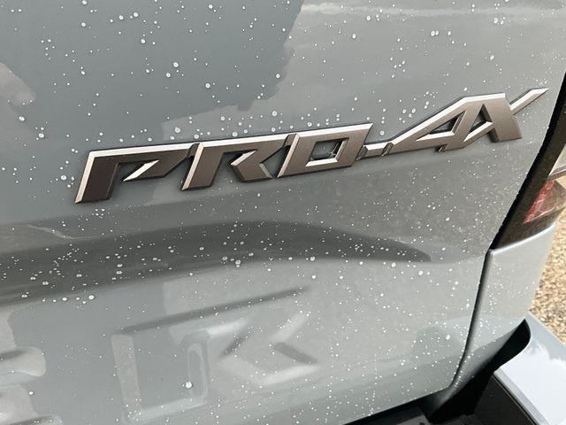 used 2022 Nissan Frontier car, priced at $35,999