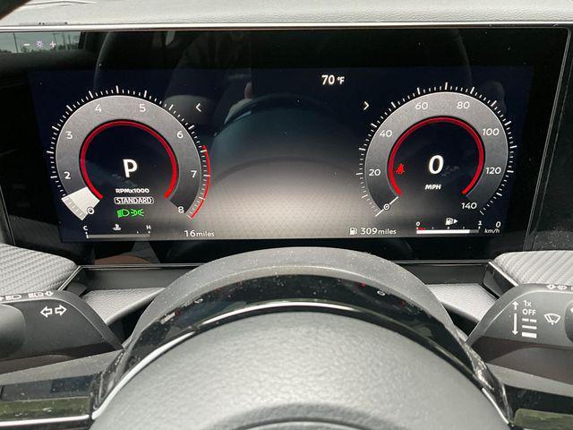 new 2025 Nissan Kicks car, priced at $29,508
