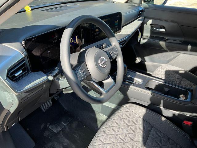 new 2025 Nissan Kicks car, priced at $29,005