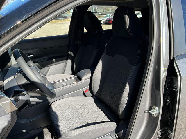 new 2025 Nissan Kicks car, priced at $29,005