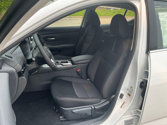 new 2025 Nissan Sentra car, priced at $24,024