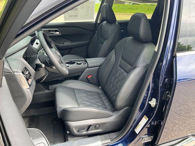 new 2025 Nissan Rogue car, priced at $43,306