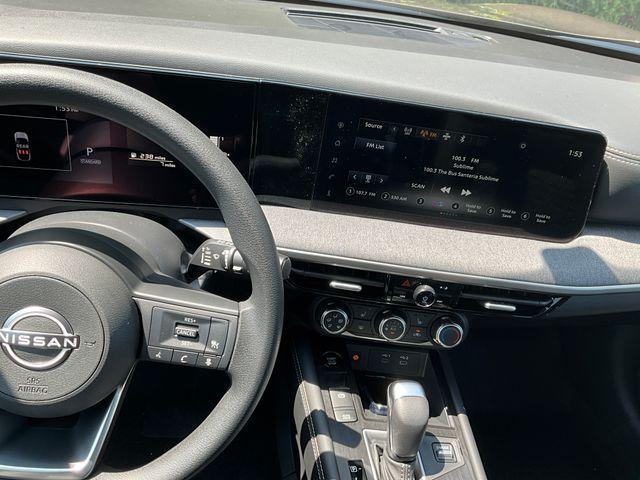 new 2025 Nissan Kicks car, priced at $27,493