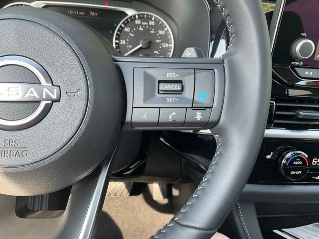 new 2025 Nissan Pathfinder car, priced at $44,839