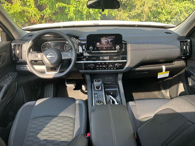 new 2025 Nissan Pathfinder car, priced at $44,839