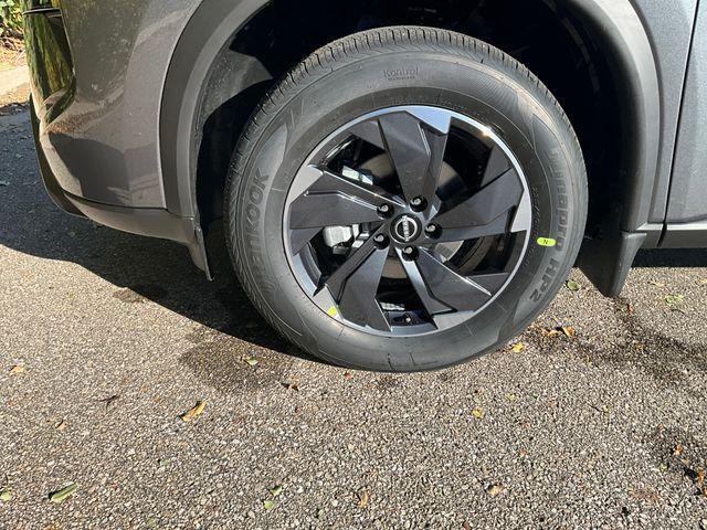 new 2026 Nissan Rogue car, priced at $33,008