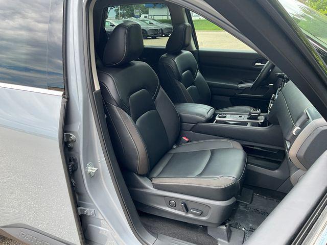used 2023 Nissan Pathfinder car, priced at $36,999