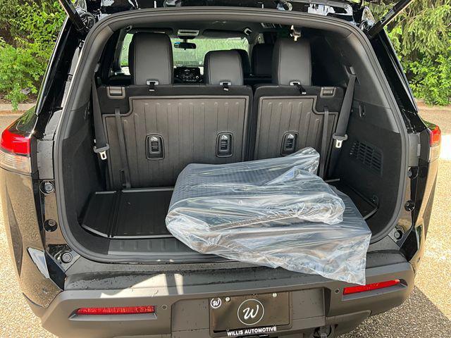 new 2025 Nissan Pathfinder car, priced at $45,467