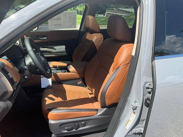 new 2025 Nissan Pathfinder car, priced at $54,745