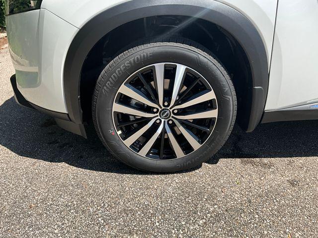 new 2025 Nissan Pathfinder car, priced at $54,779