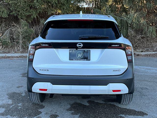 new 2025 Nissan Kicks car, priced at $26,923