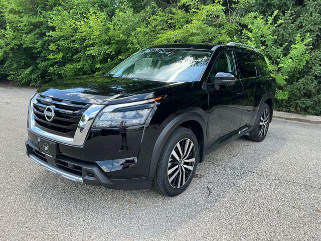 new 2025 Nissan Pathfinder car, priced at $54,780