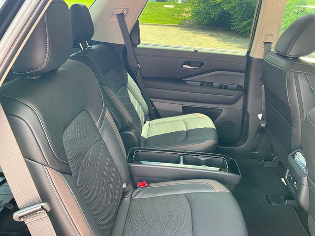 new 2025 Nissan Pathfinder car, priced at $54,780