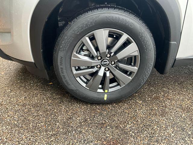 new 2025 Nissan Pathfinder car, priced at $43,459