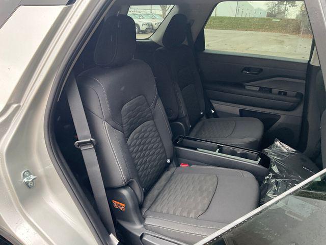 new 2025 Nissan Pathfinder car, priced at $43,459