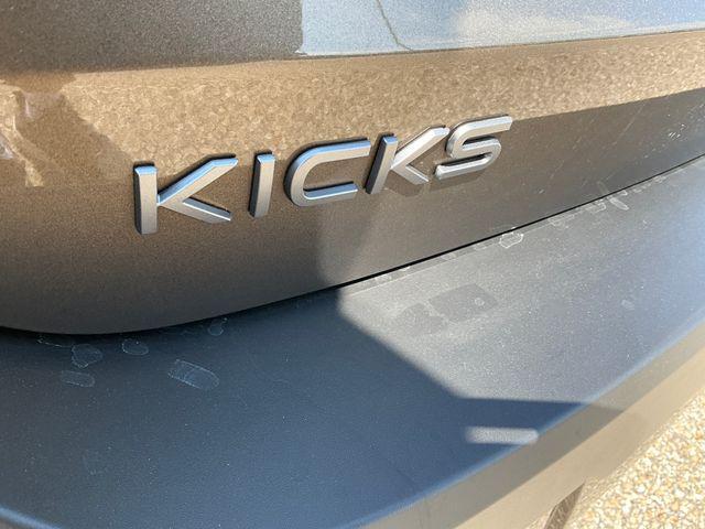 new 2025 Nissan Kicks car, priced at $30,220