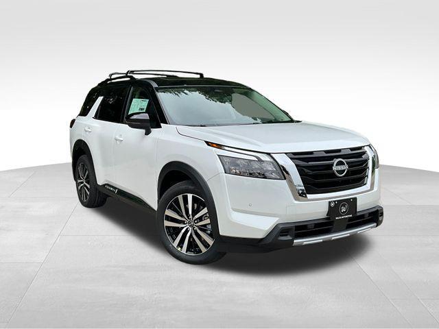 new 2025 Nissan Pathfinder car, priced at $51,752