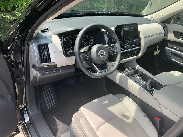 new 2025 Nissan Pathfinder car, priced at $50,193