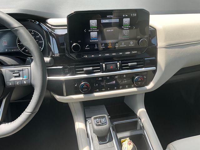 new 2025 Nissan Pathfinder car, priced at $50,193