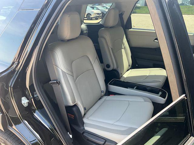 new 2025 Nissan Pathfinder car, priced at $50,193