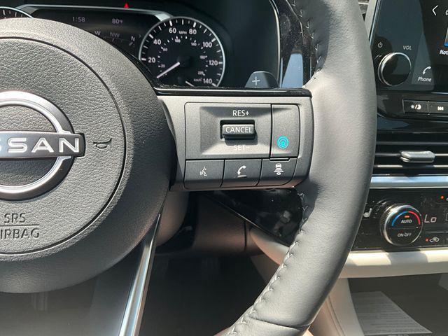 new 2025 Nissan Pathfinder car, priced at $50,193