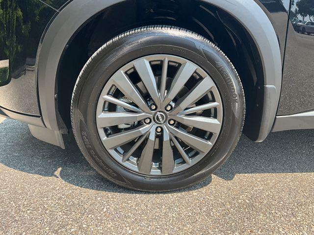 used 2025 Nissan Pathfinder car, priced at $45,999