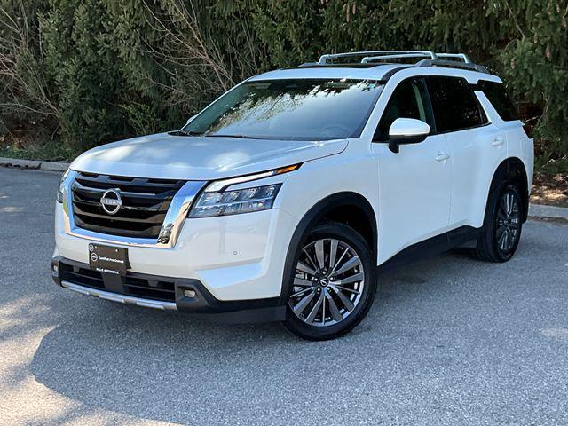 used 2022 Nissan Pathfinder car, priced at $35,999